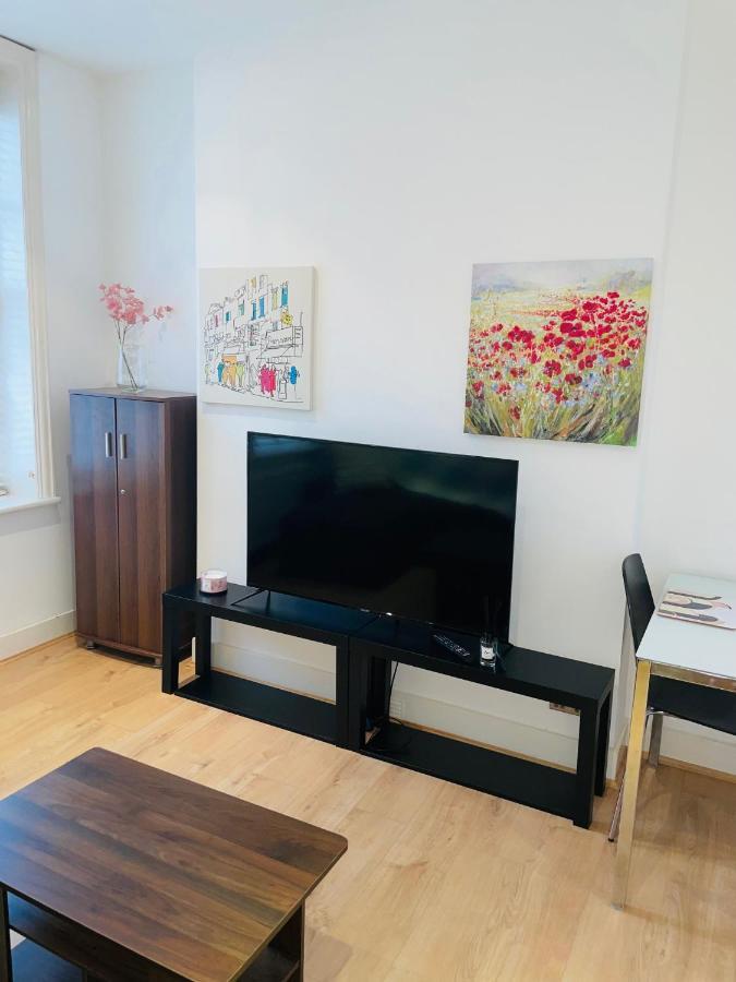 Amazing 2 Bedroom Apartment London Luaran gambar